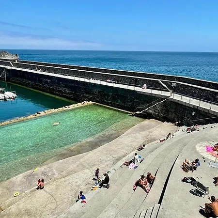 Precioso En El Puerto De * אלנצ'ובה